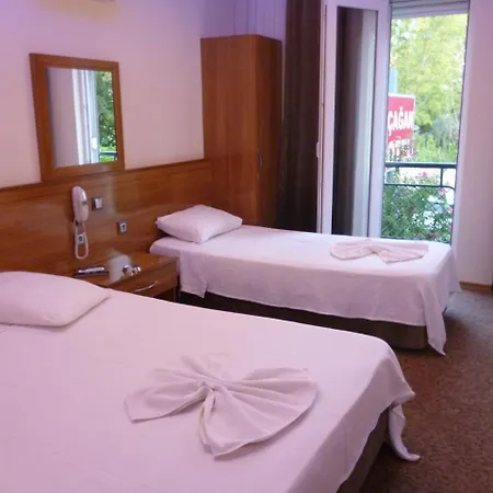 לינה וארוחת בוקר Cagan